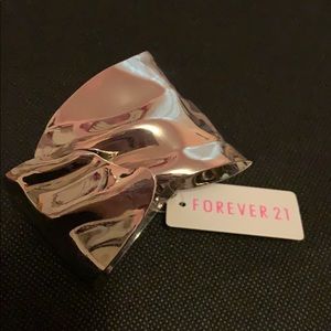 Forever 21 bracelet NWT